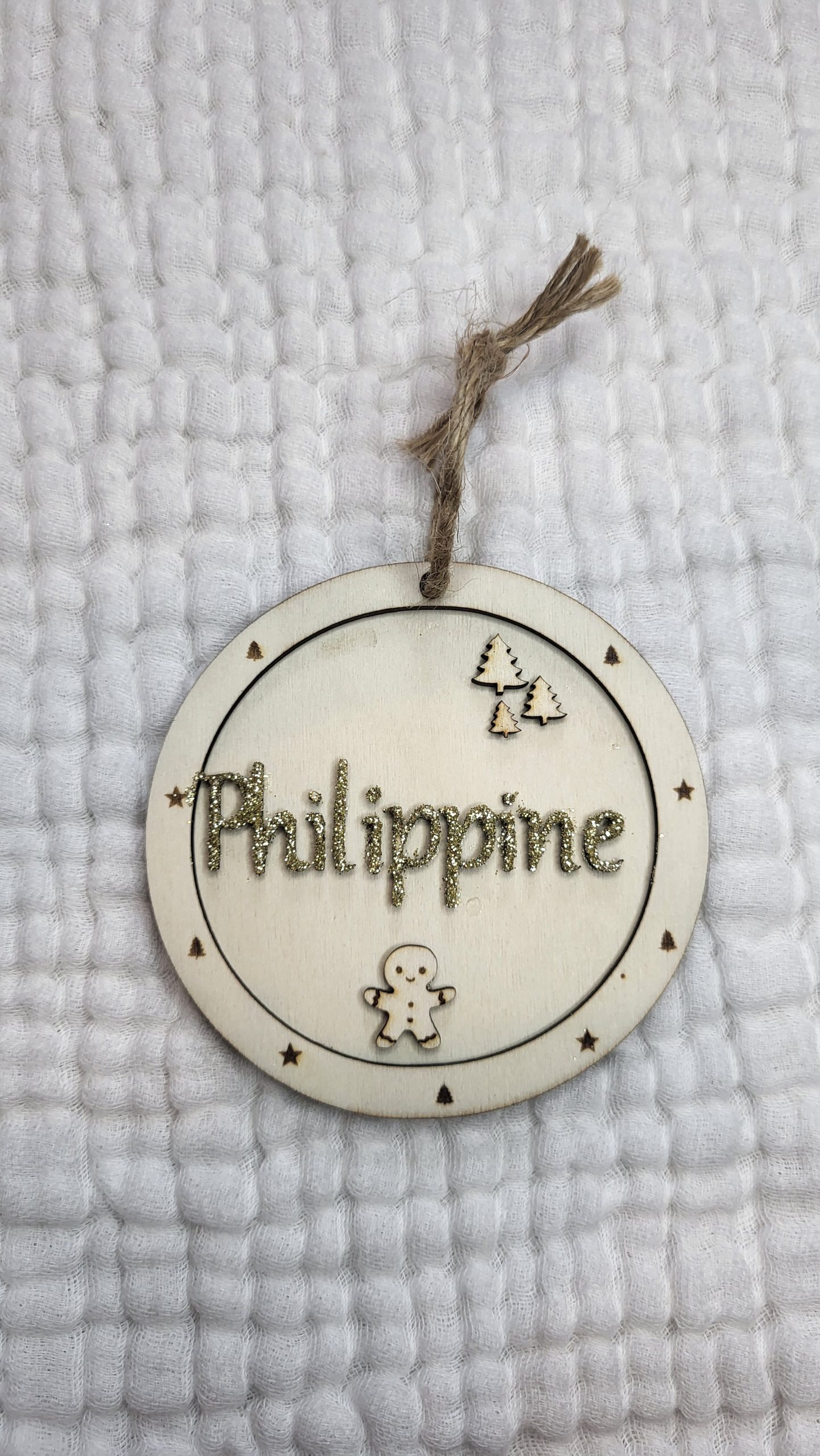 Boule-personnalisée-bois-original-cadeau