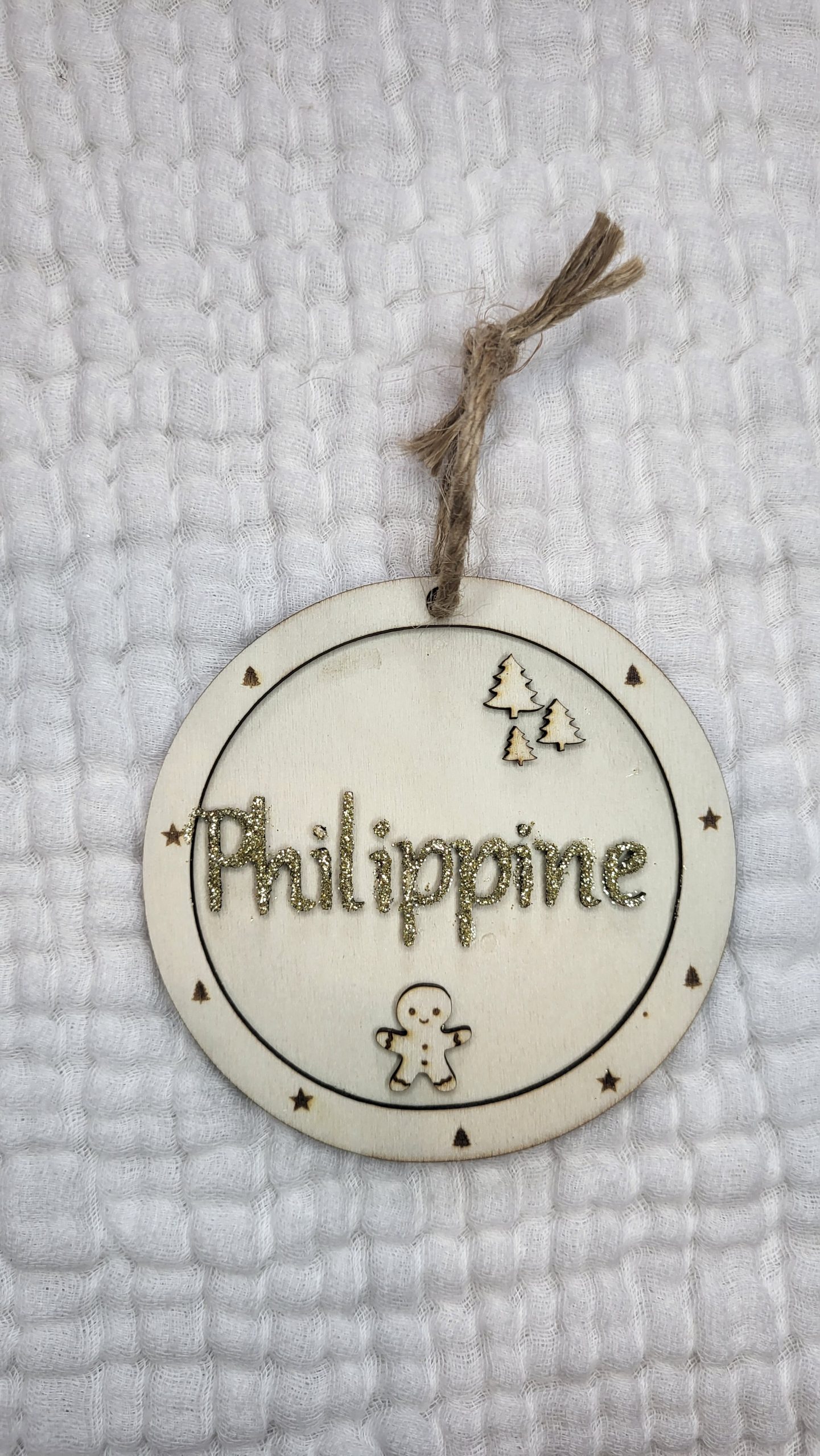 Boule-personnalisée-bois-original-cadeau