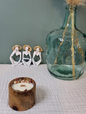 Bougie en cire végétale avec contenant en Orme